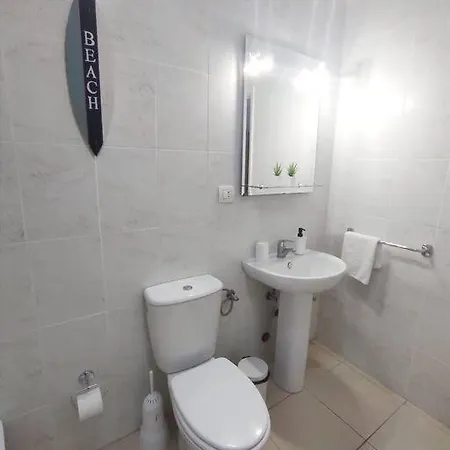 Apartment Top-rated Oasis: Spacious 1br With Bbq Garden